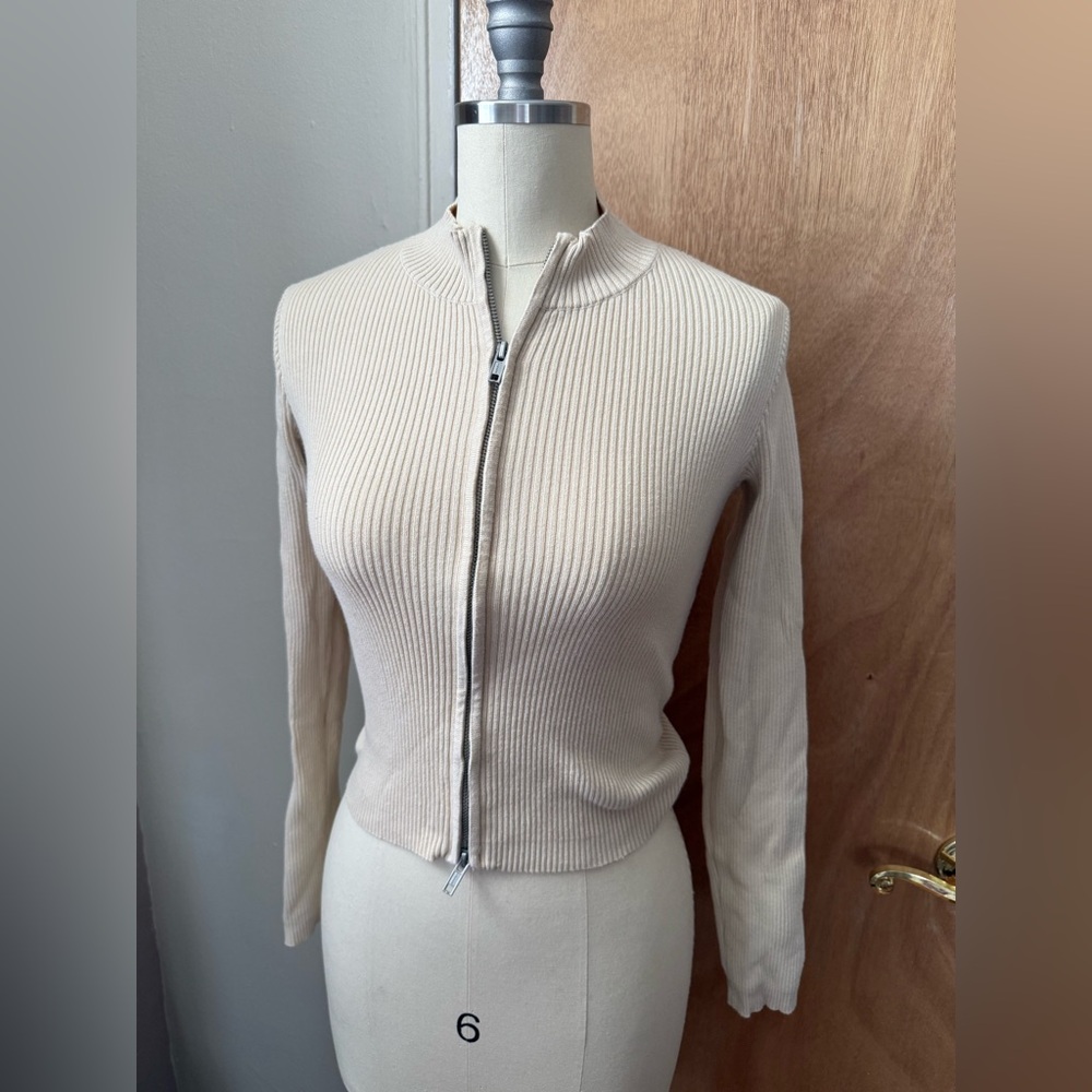 Brandy Melville Beige Ribbed Zip-Up Sweater